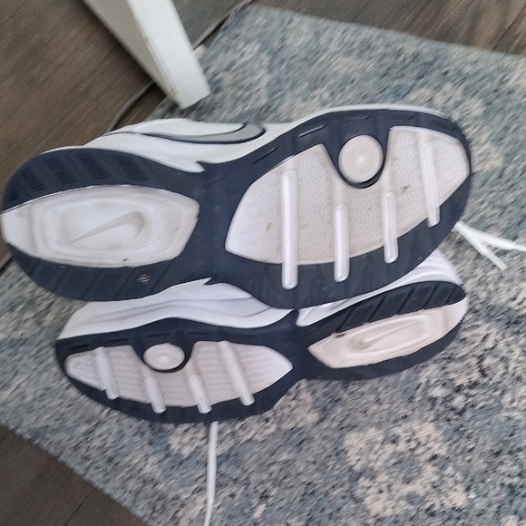 Nike Air Monarch IV White Sneakers - Picture 5 of 6